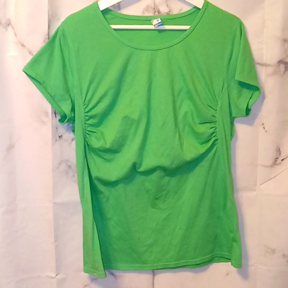 Old Navy active top 1X ❤️❤️❤️❤️